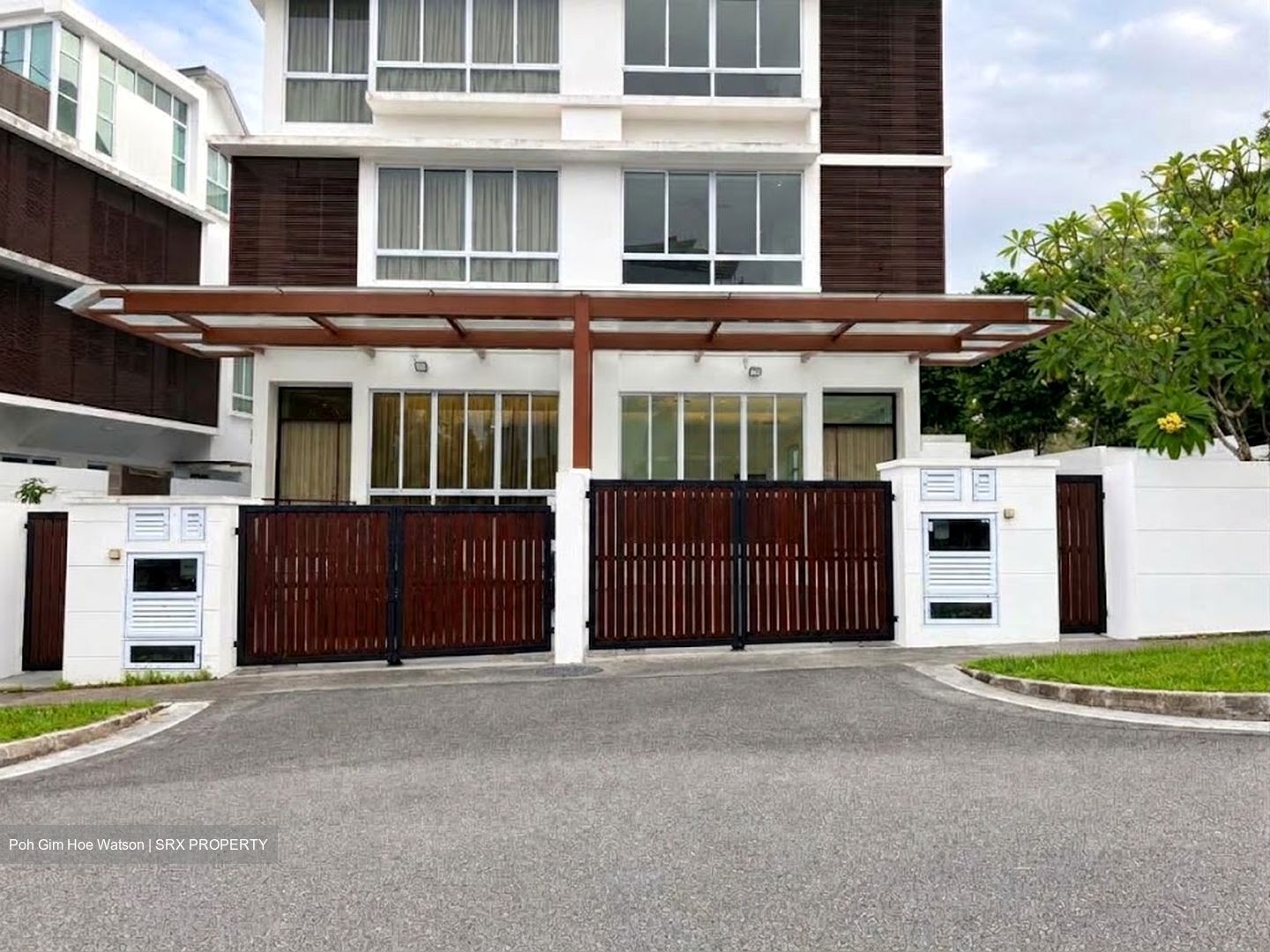 Wak Hassan Place (D27), Semi-Detached #635935711